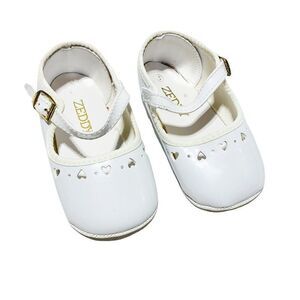 Vintage Zeddy White Patent Mary Jane Heart Cut Out Ballet Flats